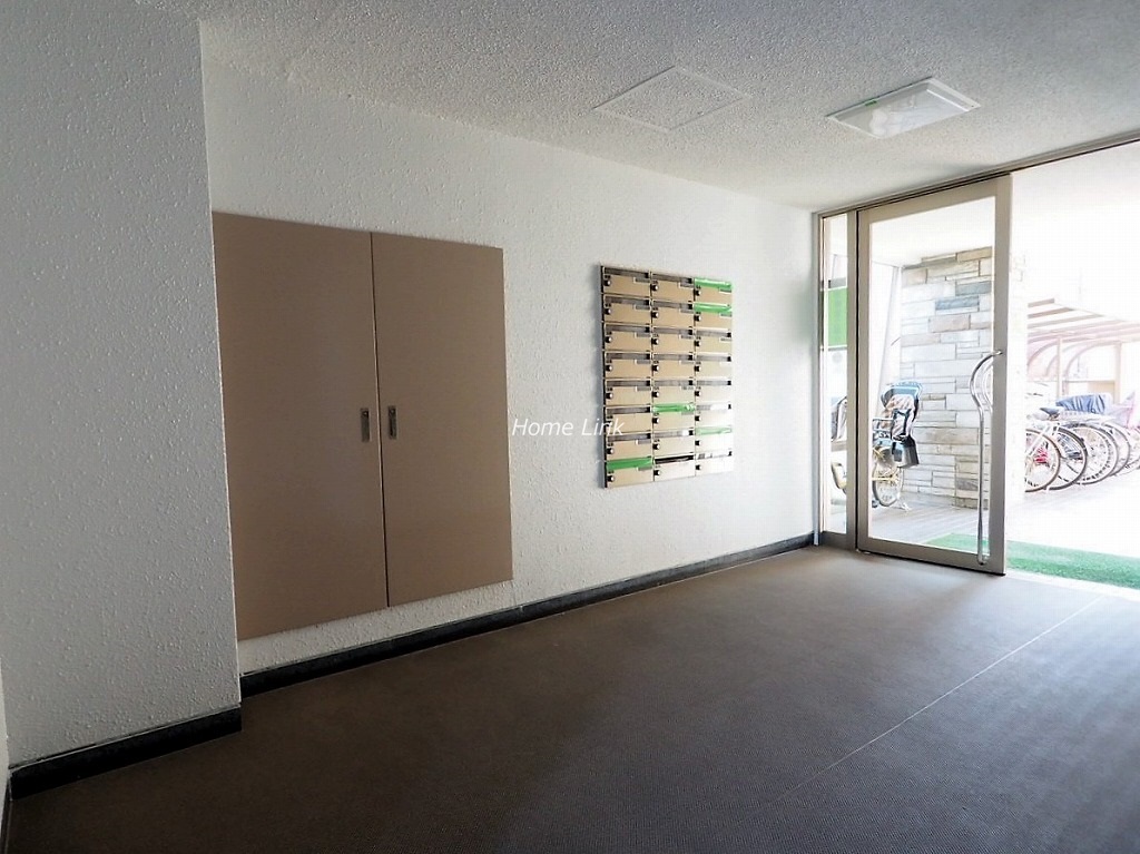 上板橋カーネル　エントランスホール